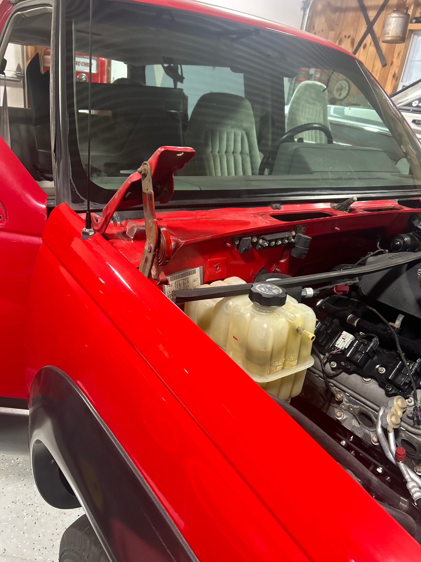 Coolant reservoir adapter for OBS